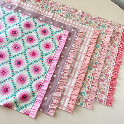 ☆本日限定価格☆ フリル付きランチョンマット☆お好みの柄をお選び