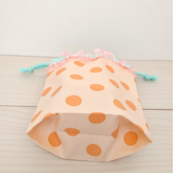 キャンディドットの巾着とランチョンマットセット(オレンジ) 通園通学 給食袋 コップ袋 5枚目の画像
