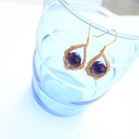 神聖的愛-紫水晶鏤空蠟線編織耳環 第7張的照片