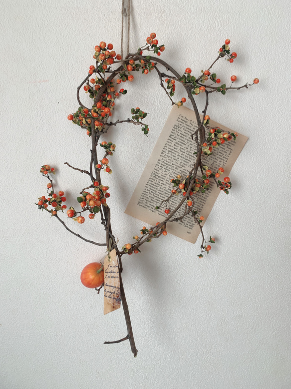 ドライフラワー ツルウメモドキとカラスウリのリース リース 葉つみ