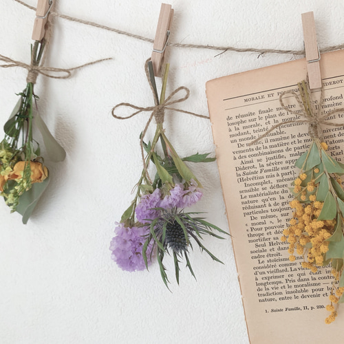 ドライフラワー いろいろ花材のミニスワッグ ガーランド スワッグ 葉