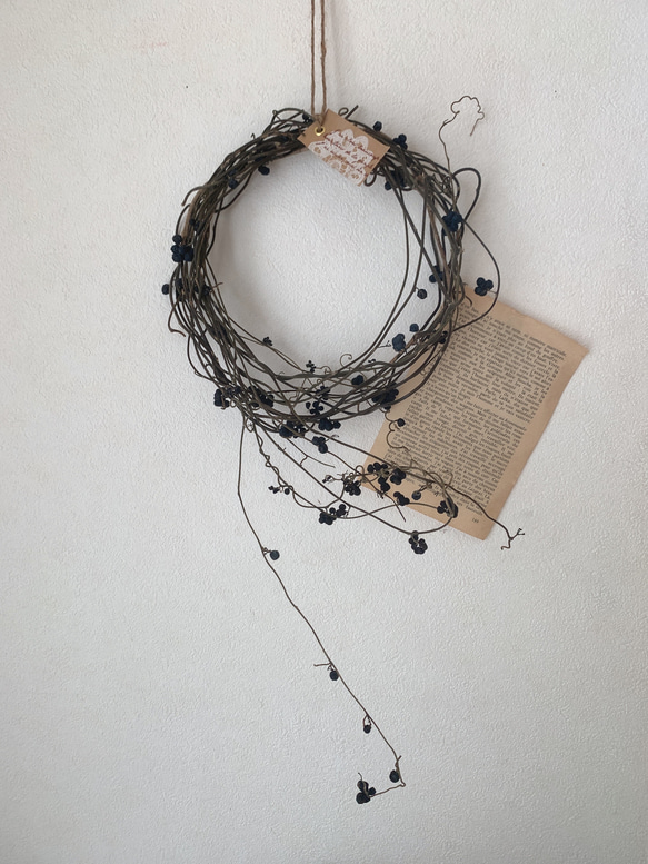 ドライフラワー 秋の蔓 アオツヅラフジのリース リース 葉つみ 通販