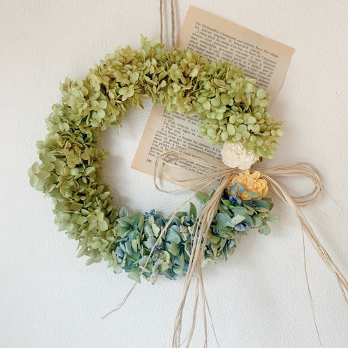 ドライフラワー アナベルと秋色紫陽花とソーラーローズのリース リース  