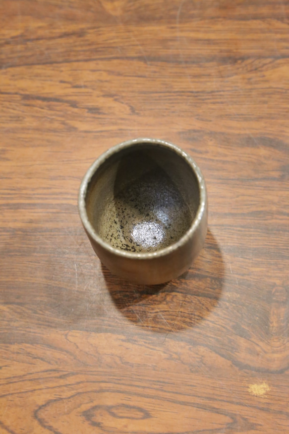 個人工作室 限量 手工 陶瓷 陶藝 創作 柴燒 天然 灰釉 茶杯 金銀彩 落灰 火痕 送禮 自用 收藏 第3張的照片