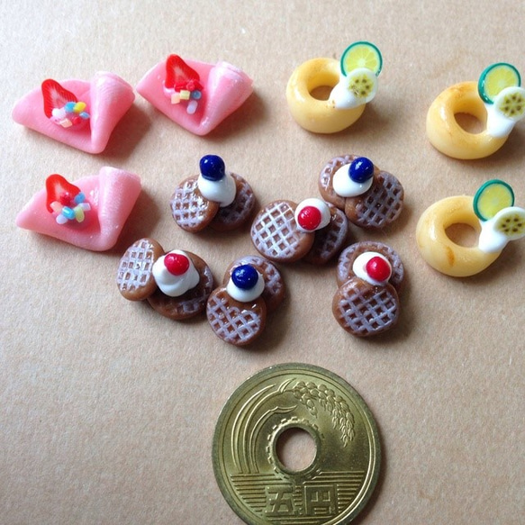 送料無料♡ハンドメイド素材　Sweetsたっぷり１２粒 2枚目の画像