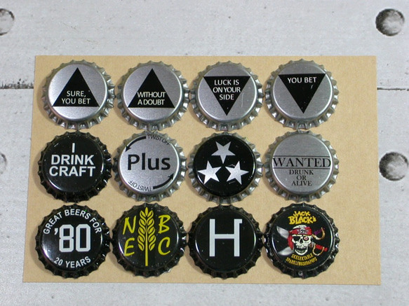 ♛世界のドリンク / ビール王冠キャップ 未使用新品 12個セットBC12