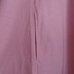 綿麻ダンガリー裾切り替えのノースリーブワンピース・オールドローズ 5枚目の画像