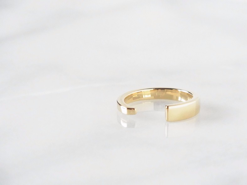 K18YG Freyja アシンメトリープレーンリング -ミステリアス-