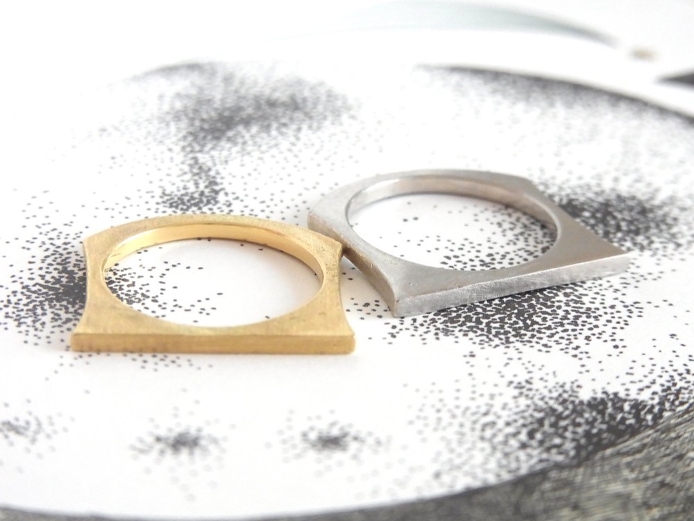 プラチナ Venus プレートリング -喜びを閉じ込めて-