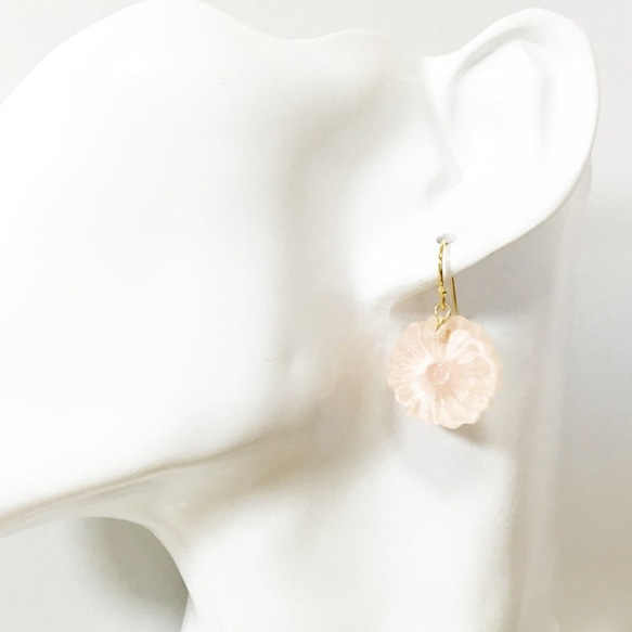 水菓子の耳飾り　～桃色小菊〜 3枚目の画像