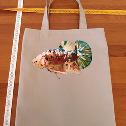 熱帯魚プリントのぺたんこバッグ（ベタ・プラカット・ギャラクシー） 5枚目の画像