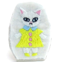 Babyネコ　刺繍ブローチ 1枚目の画像