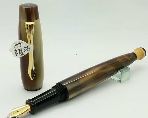 【中国文房精品長鋒筆2本組】最高級天然竹、牛角使用手作り高級漆塗り漆器木箱付き 中国文房精品長鋒筆2本組】最高級天然竹、牛角使用手作り高級漆