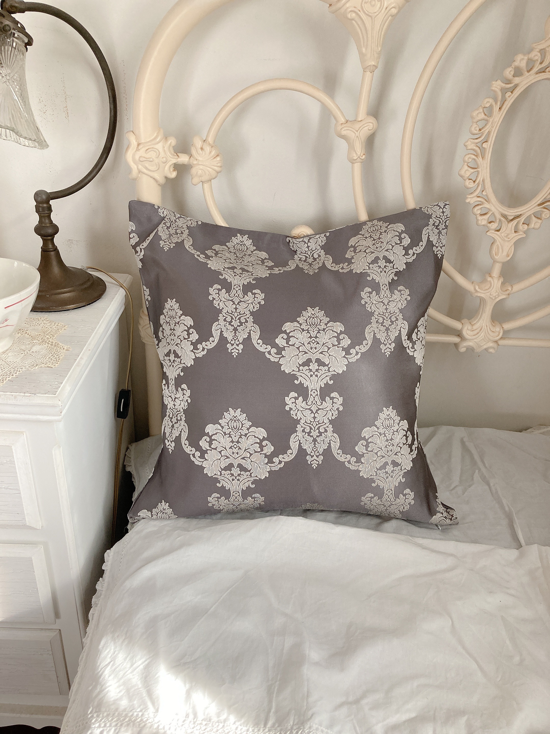 パープル２枚★ダマスク柄クッションカバー♡Rady好きな方 パープル2枚☆ダマスク柄クッションカバー♡Rady好きな方