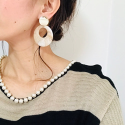 人気▹おおぶりマーブル柄フープ*ピアス/イヤリング 3枚目の画像