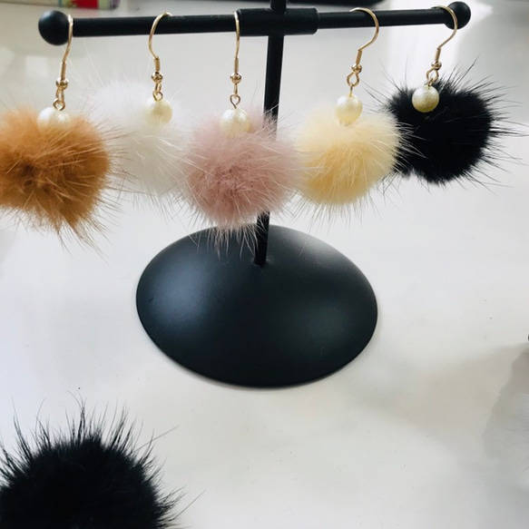 揺れて人気❁⃘*.ﾟミンクファー×コットンパールピアス／イヤリング 4枚目の画像
