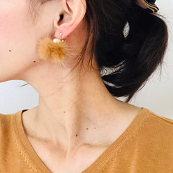 揺れて人気❁⃘*.ﾟミンクファー×コットンパールピアス／イヤリング 5枚目の画像