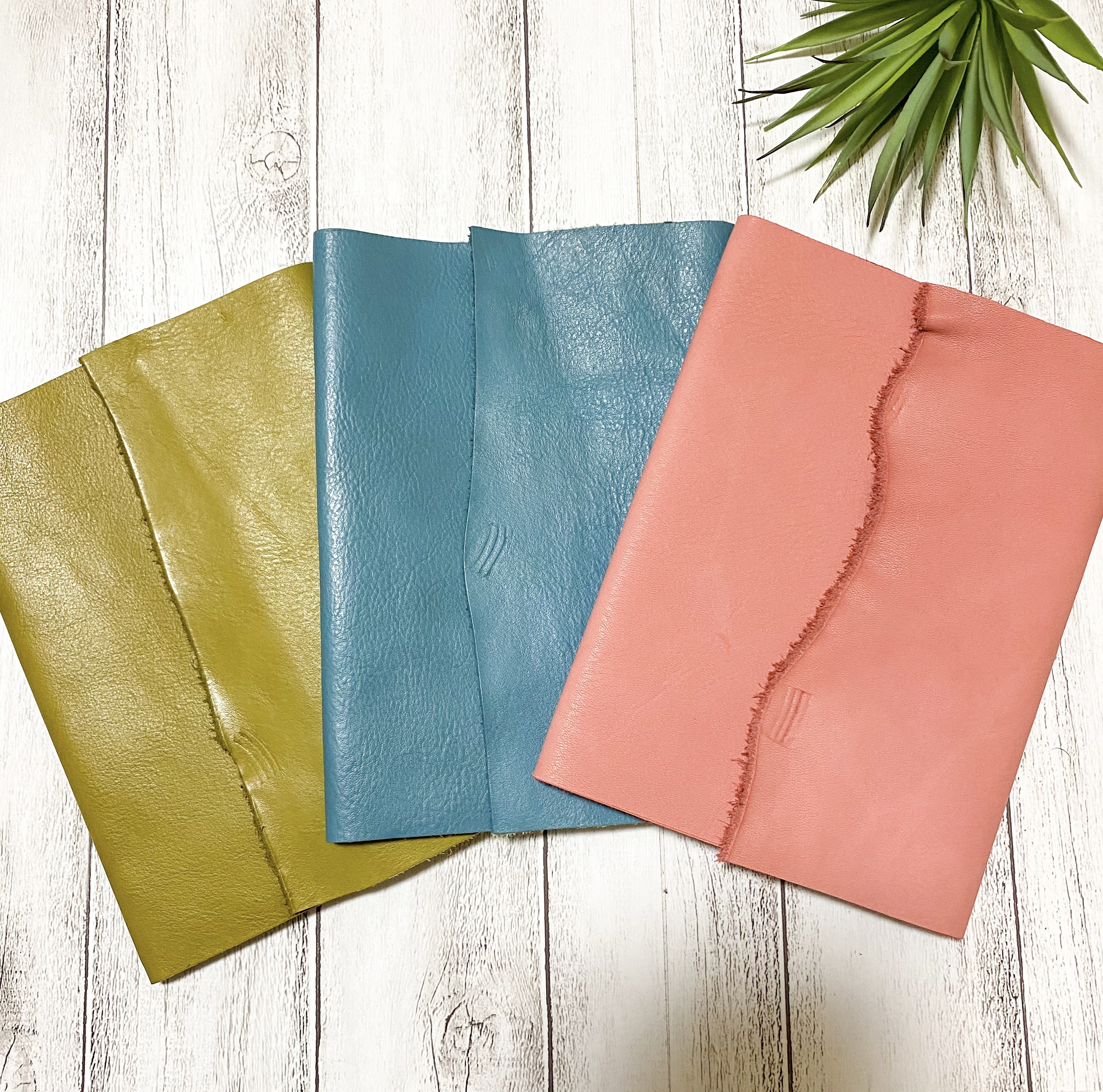 スケジュール帳カバー　B6 スケジュール帳　ブックカバー  レザークラフト  本革　革　レザー　ヴィンテージ