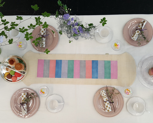 【Kumaco】NJRD テーブルクロス147x250 cm 新品 NJRD | 二オール からのGeometric テーブルクロス 147x250 cm