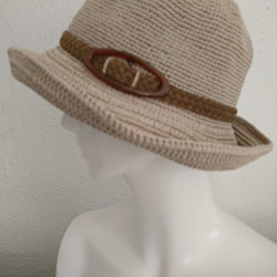 Yuu　コットンツバ広ハット手編み帽子　畳める帽子サイズ調整機能付き（ベージュ） 2枚目の画像