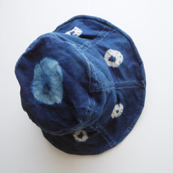 天然手工藍染亞麻花朵帽 第1張的照片