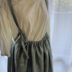 リネンの季節　2wayストラップスカート　うぐいす 3枚目の画像