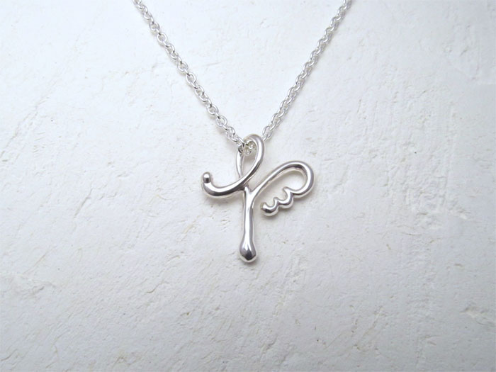 羽のペンダント