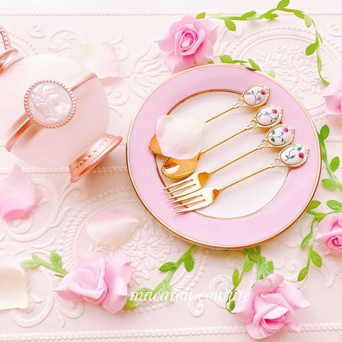 ローズ.リボンガーランド柄カップ＆ソーサー1客 イニシャルフレーム