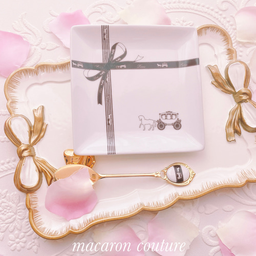 馬車柄リボンスクエアプレート 1枚 デザートプレート 中皿 macaron
