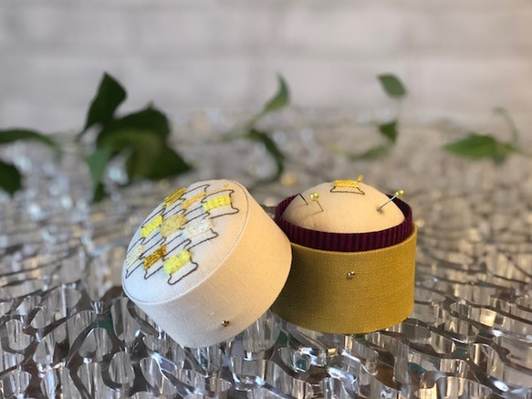 【専用出品】ドイツ製ピンクッション一個 フタ付きピンクッション1 YL＜カルトナージュ＞ その他