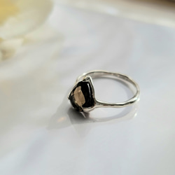 スモーキークオーツペアシェイプローズカット＊ハートモチーフリング《送料無料》PY-263 6枚目の画像