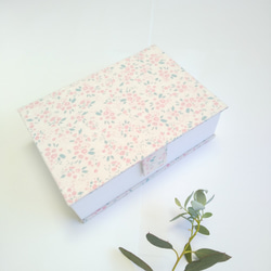 カルトナージュの本型小箱(ピンク） 1枚目の画像