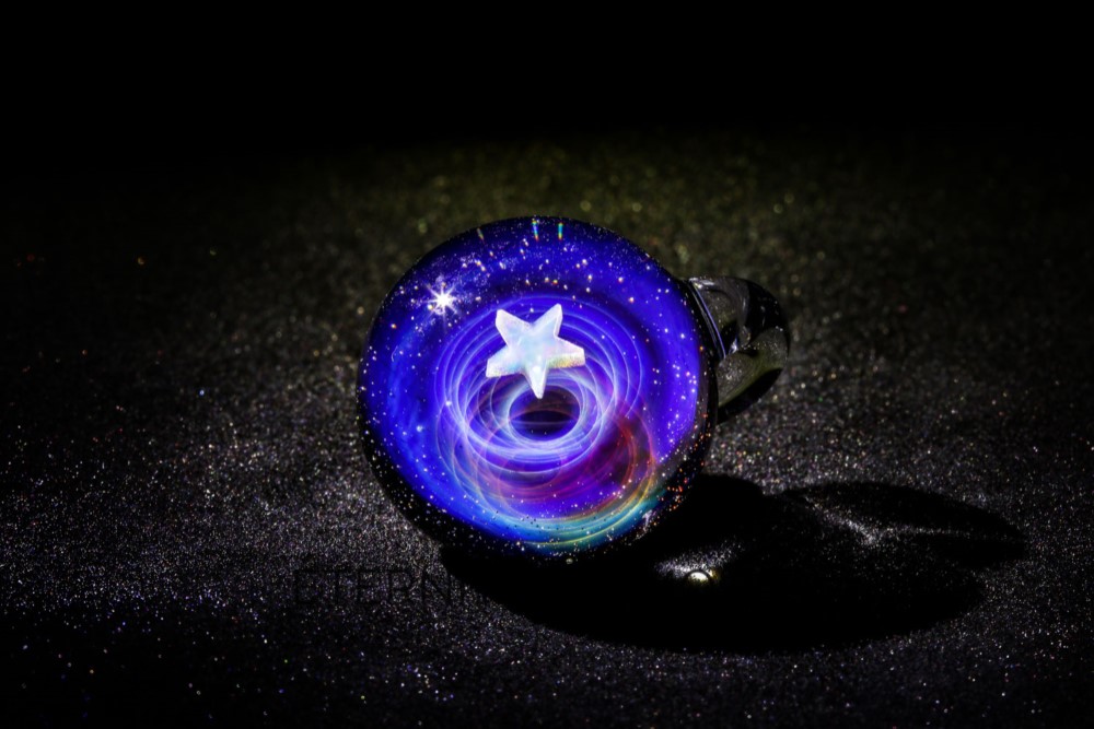 璀璨プラネットペンダント（スター型ホワイトオパール）