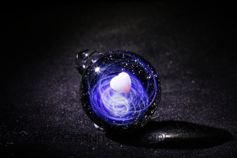 ミラージュプラネットペンダント（ラブハート型ホワイトオパール）