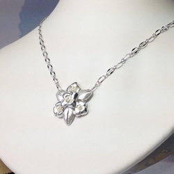 「小花」Silverネックレス・ベビーパール No.5182 2枚目の画像