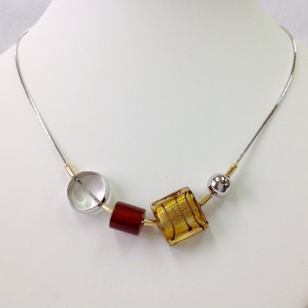 個性際立つ ショートネック No.5031