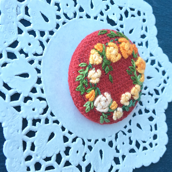 薔薇の刺繍のヘアゴム（大・オレンジ系薔薇） 4枚目の画像