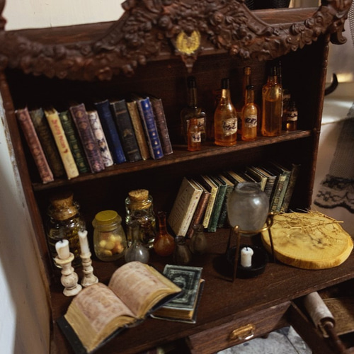 受注製作】1/12スケール ミニチュア ドールハウス家具 魔女の棚 その他