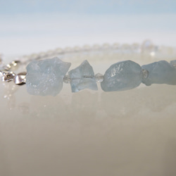 流氷のクロス◇原石Aquamarine・Quartz×Moon‐stone…／SV925 6枚目の画像