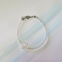結晶の形◇ミニチュア水晶クラスターと淡水真珠／316L－bracelet 4枚目の画像