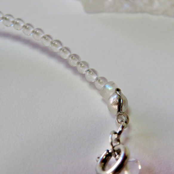 結晶の形◇ミニチュア水晶クラスターと淡水真珠／316L－bracelet 7枚目の画像