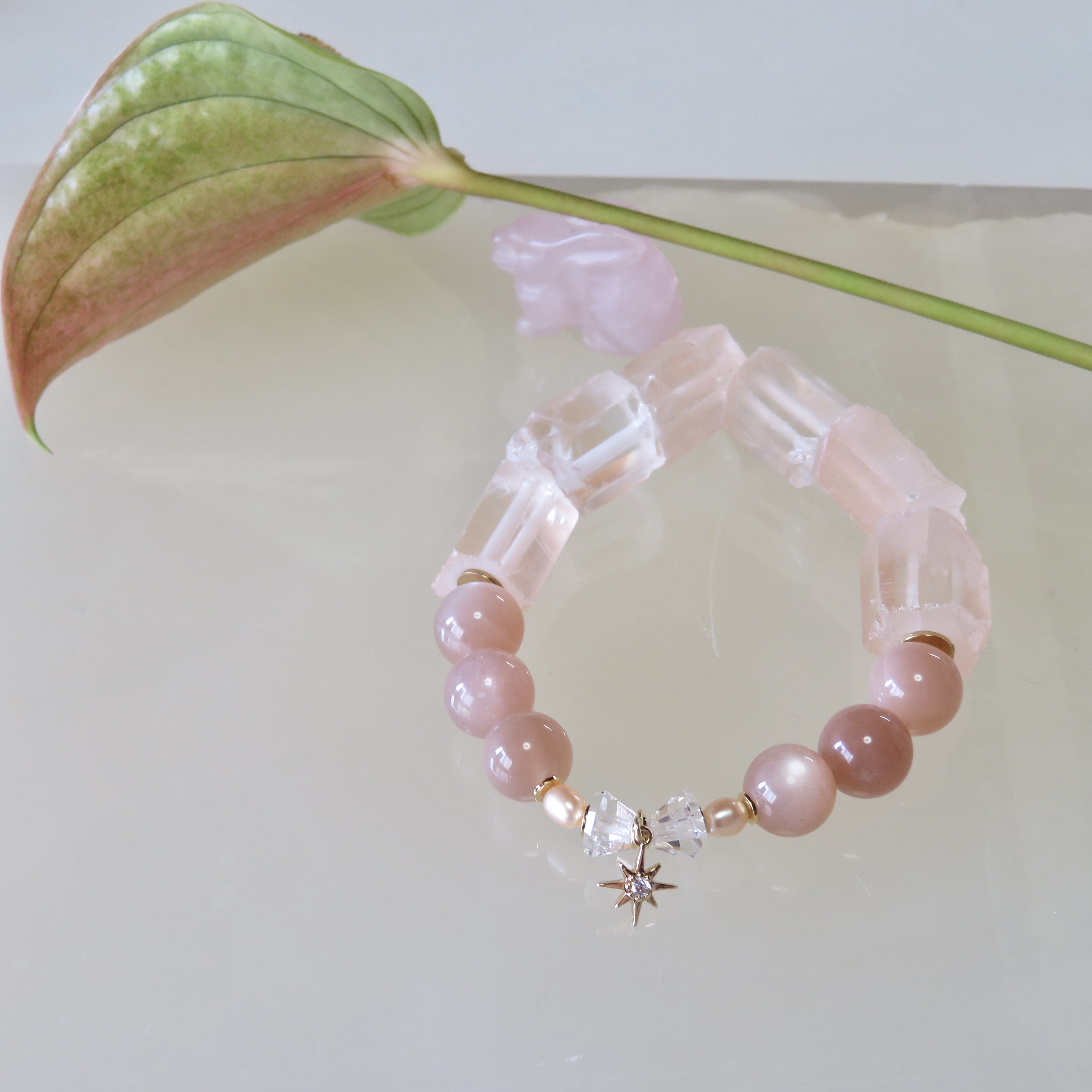 Hot ice◇Orange Moon stone×Hematite quartz