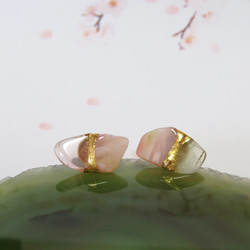 桜のひかり＊Pink Opal × Prehnite・Rose Quartz＊金継ぎ／pierce／L～M size 3枚目の画像