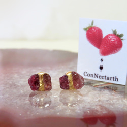 Strawberry Jam＊Red Spinel × Pink Epidotet＊金継ぎ／pierce／SS size 2枚目の画像