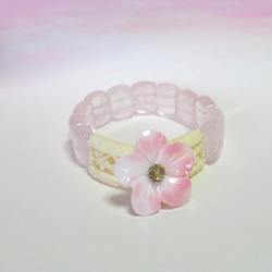 ＊此の花咲くや＊Queen Conch Shell×Rose Quartz…／Bangle 1枚目の画像