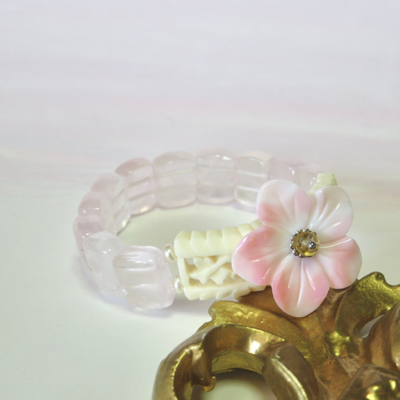 ＊此の花咲くや＊Queen Conch Shell×Rose Quartz…／Bangle 8枚目の画像