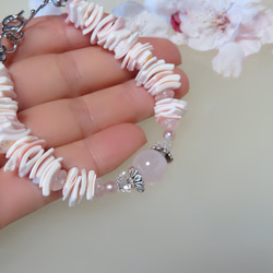 花びらの絨毯【Ⅱ】◇Rose Quartz × Pink shell／316L-bracelet 7枚目の画像