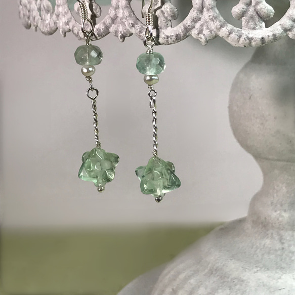 Mint fluorite×petit pearl◇ シルバー925  ピアス 1枚目の画像