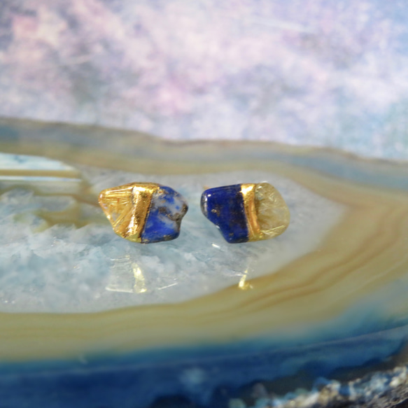 SOLD OUT！！流星群＊Lapis lazuli×Rutile quartz＊金継ぎ／pierce／S size 3枚目の画像