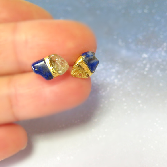 SOLD OUT！！流星群＊Lapis lazuli×Rutile quartz＊金継ぎ／pierce／S size 5枚目の画像